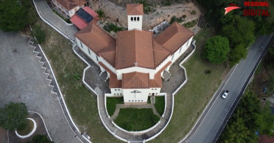 Prefeitura realiza repasse de R$ 500 mil para restaura??o da Igreja S?o Jos? Oper?rio